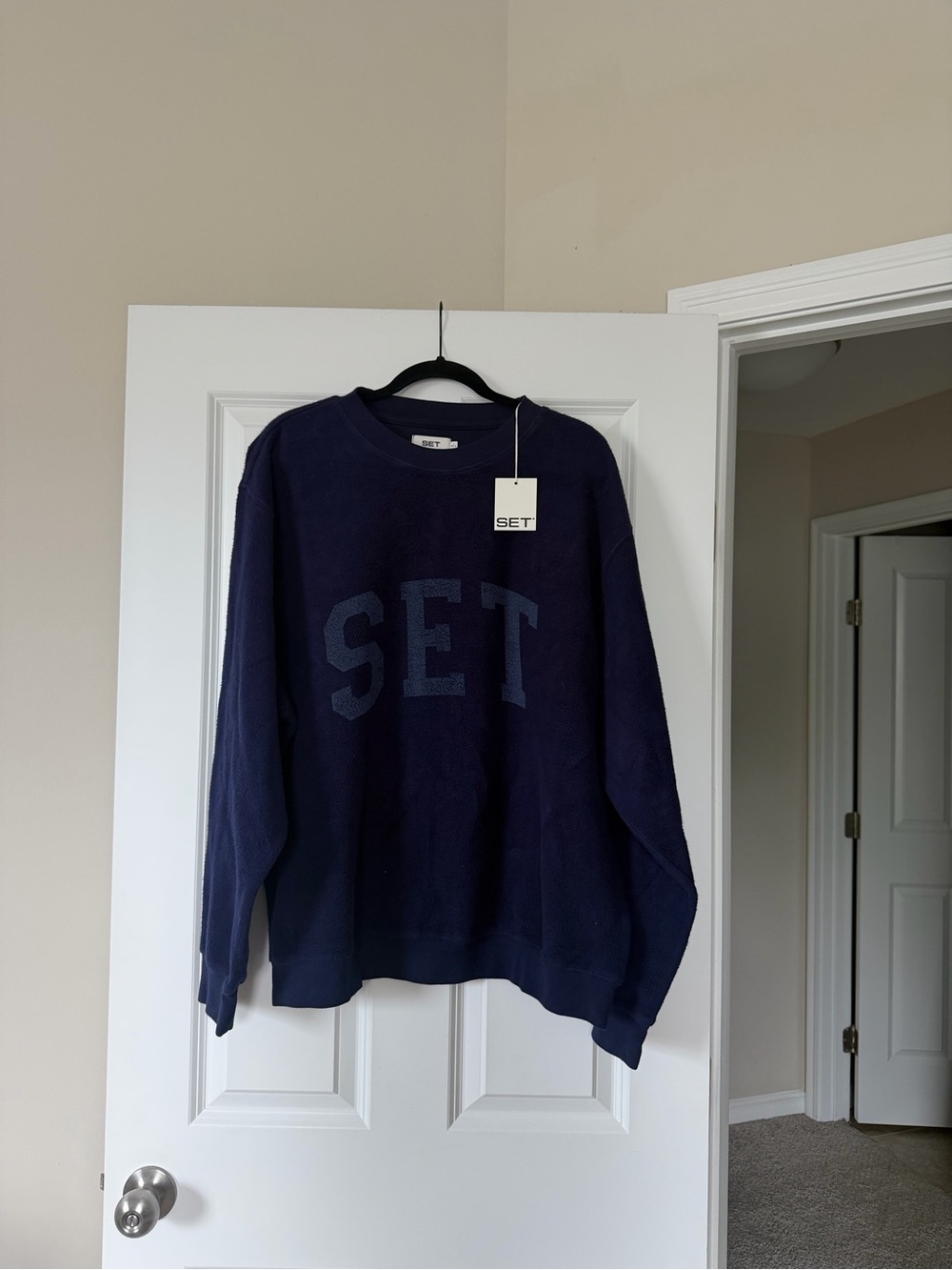 SET Active Reverse Set Crewneck Size M/L